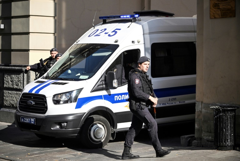 Two dead in botched armed raid on Russian retailer's office